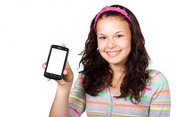 A los 12 años ya el 70 por ciento de los niños tiene móvil, incrementándose este porcentaje hasta un 83 por ciento a la edad de 14 años.