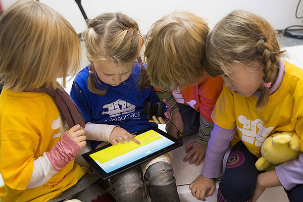 Las tablets son didácticas pero necesitan la supervisión parental